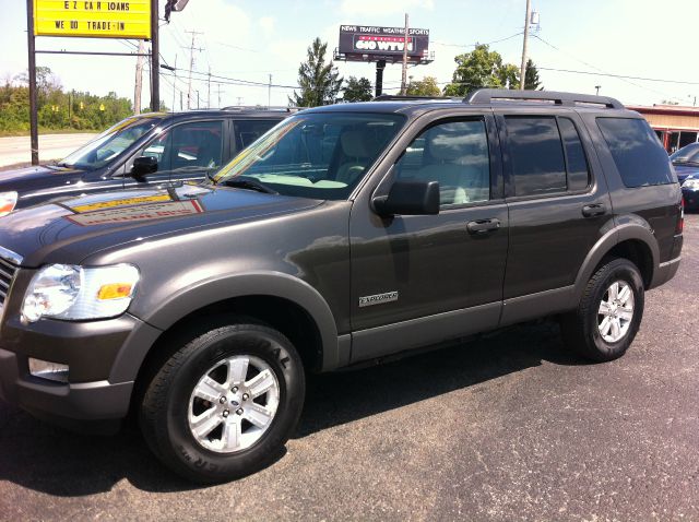 Ford Explorer LT EXT 15 SUV