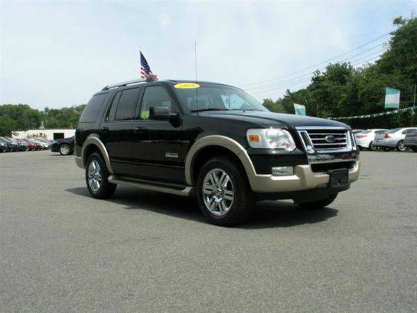 Ford Explorer Custom Deluxe SUV