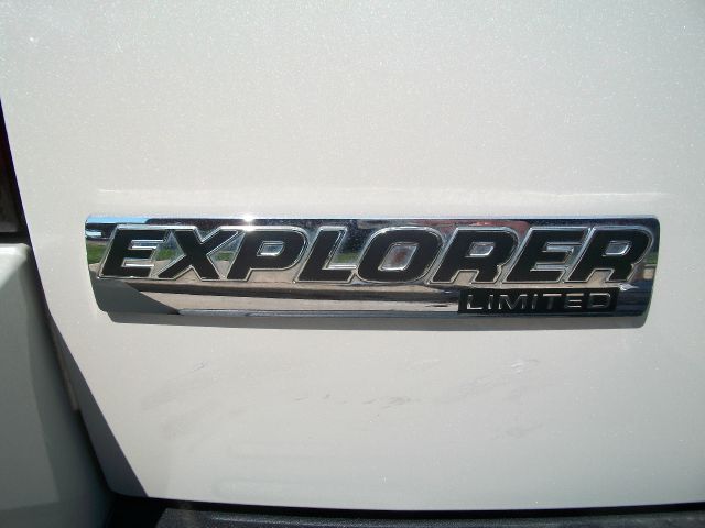 Ford Explorer 2006 photo 1