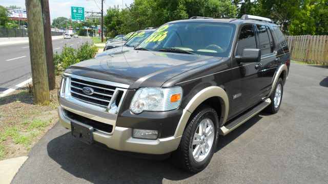 Ford Explorer XL XLT Work Series SUV