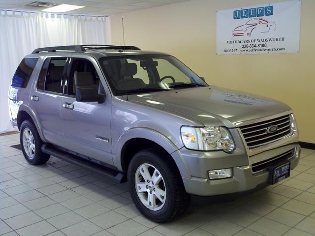 Ford Explorer 2CXL Sport Utility