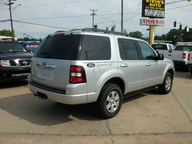 Ford Explorer LT EXT 15 SUV