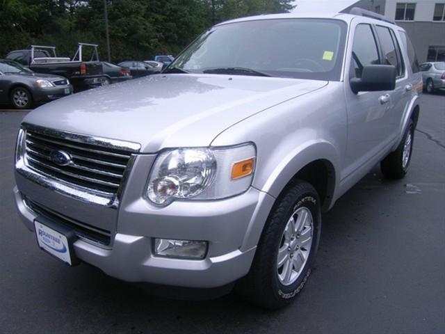 Ford Explorer ESi Sport Utility