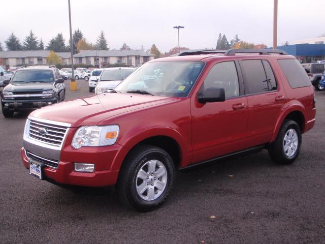 Ford Explorer 2010 photo 0