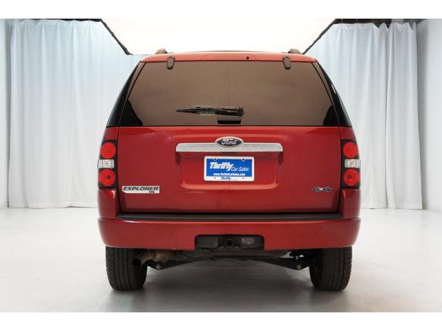 Ford Explorer 2010 photo 0