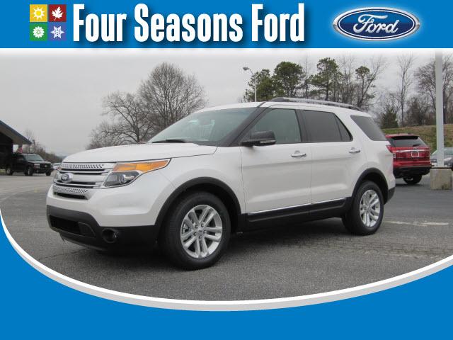 Ford Explorer 2011 Toyota Limited Sport Utility