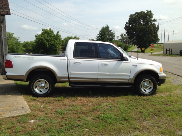 Ford F-150 2001 photo 2