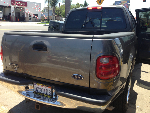 Ford F-150 2003 photo 2