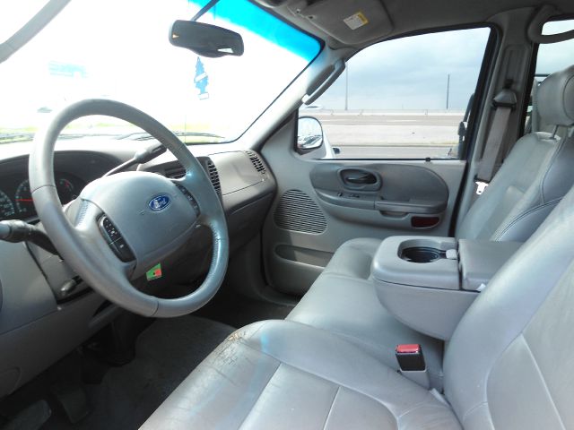 Ford F-150 2003 photo 1