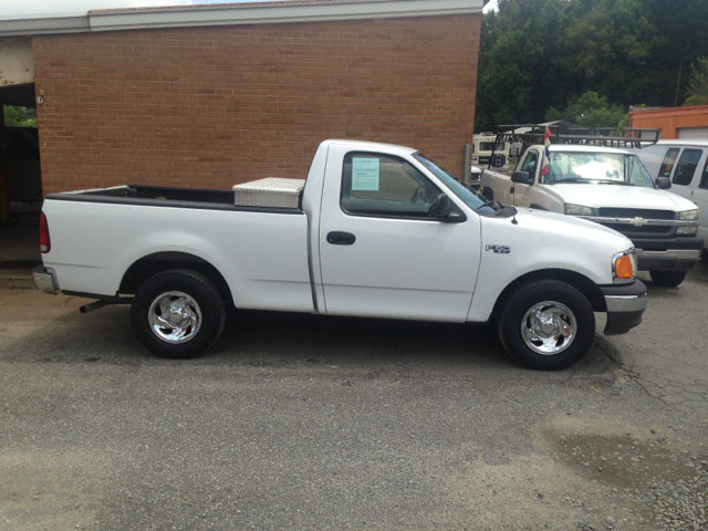 Ford F-150 2004 photo 1