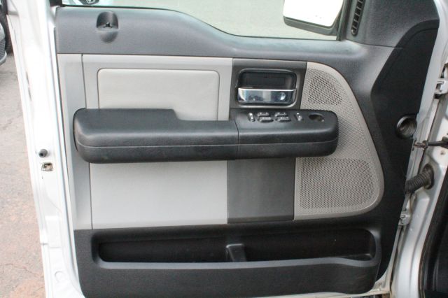 Ford F-150 2004 photo 1