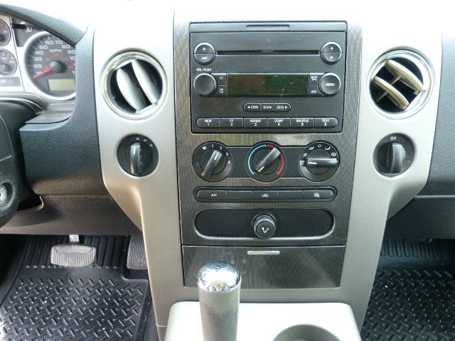 Ford F-150 2004 photo 13