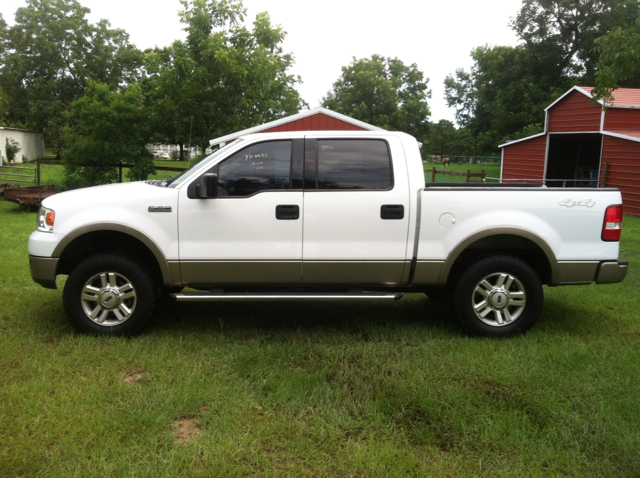 Ford F-150 XLT Supercrew Short Bed 2WD Pickup Truck