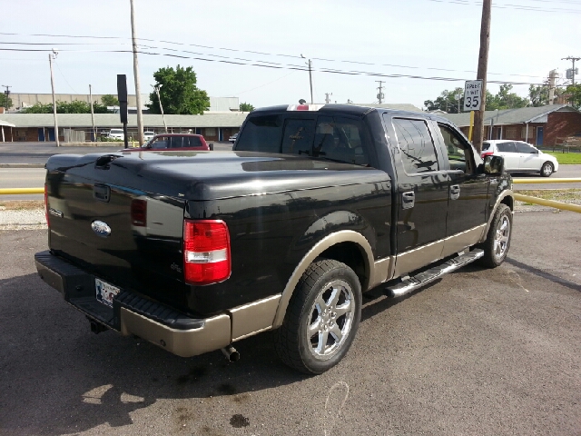 Ford F-150 SL Short Bed 2WD Pickup Truck