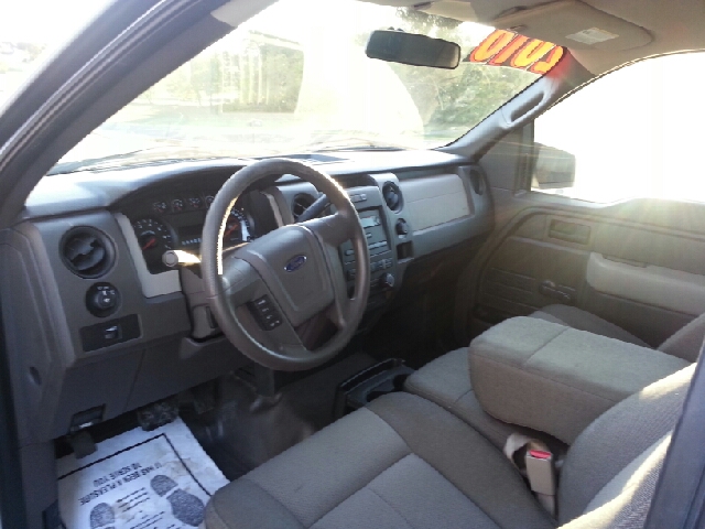 Ford F-150 2010 photo 2