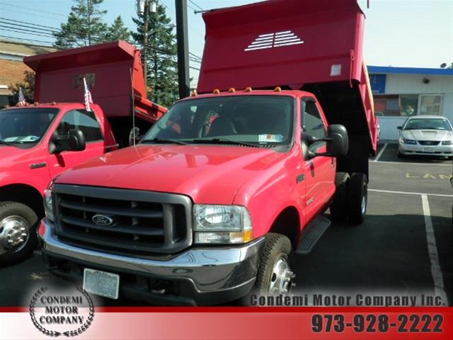 Ford F-550 2004 photo 2