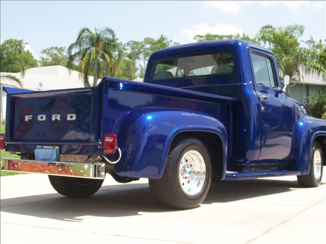 Ford F100 1956 photo 1