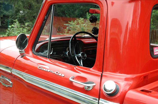 Ford F100 1966 photo 3