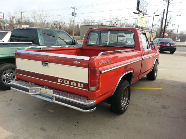 Ford F150 1985 photo 3