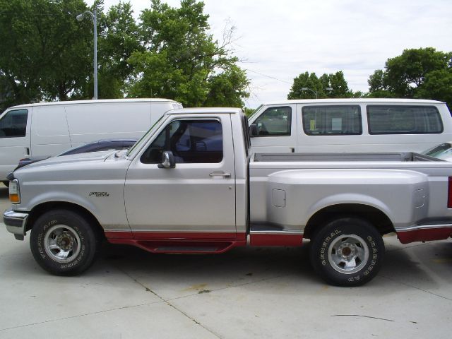 Ford F150 1992 photo 2