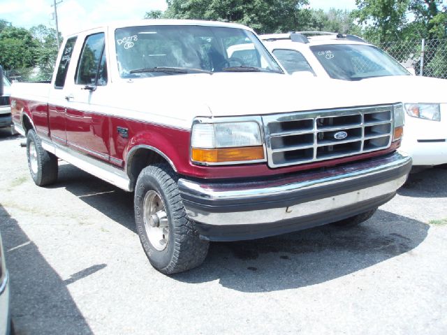 Ford F150 SLT 1 Ton Dually 4dr 35 Pickup Truck