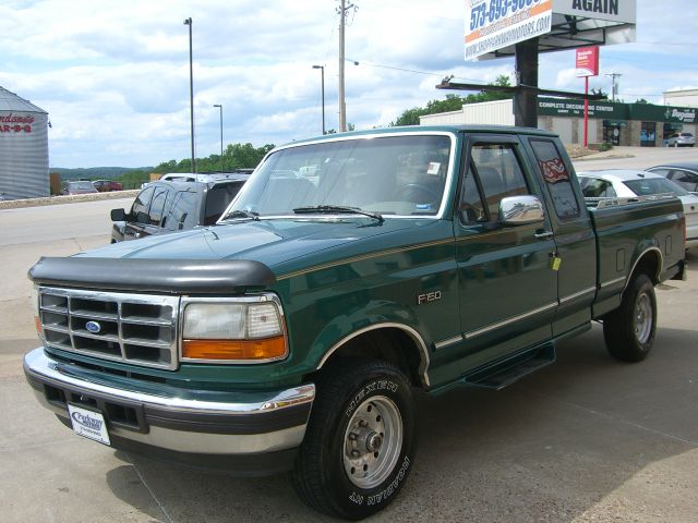 Ford F150 SLT 1 Ton Dually 4dr 35 Pickup Truck