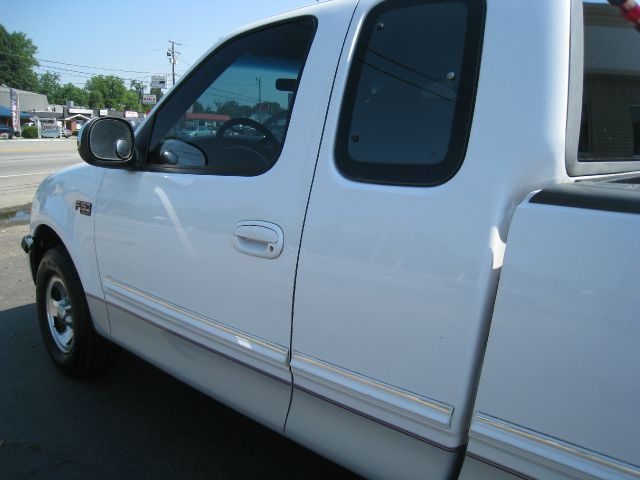 Ford F150 1997 photo 1