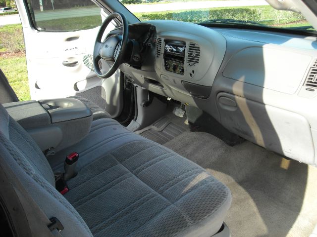 Ford F150 1997 photo 2