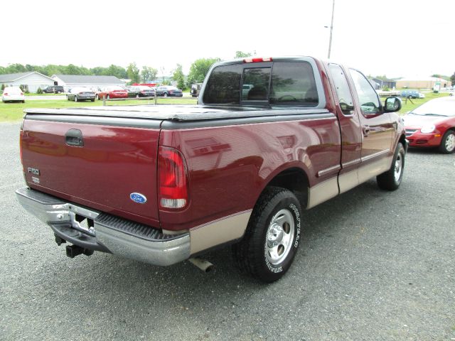 Ford F150 Platinum Edition Pickup Truck