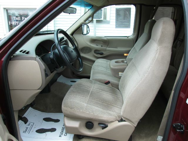 Ford F150 1997 photo 2