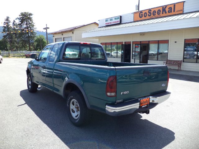 Ford F150 XS Sport Utility 4D Pickup Truck