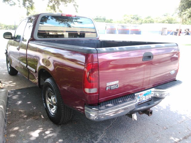 Ford F150 Platinum Edition Pickup Truck