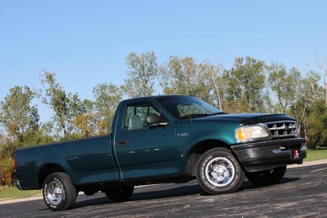 Ford F150 Bucket Lift Pickup