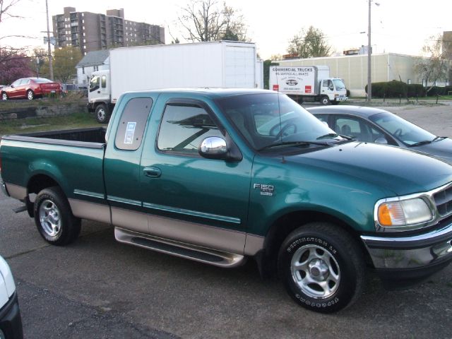 Ford F150 AWD 4dr Base 4x4 SUV Pickup