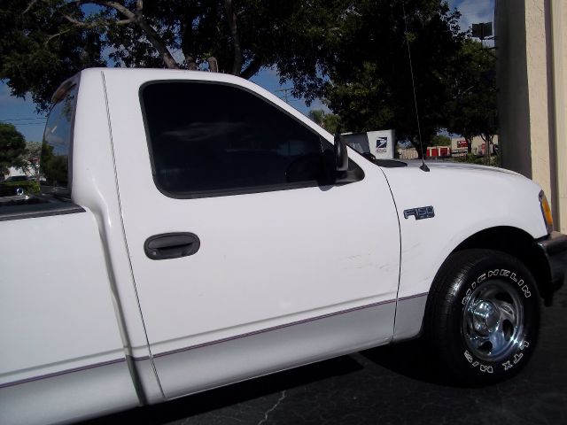 Ford F150 1998 photo 1