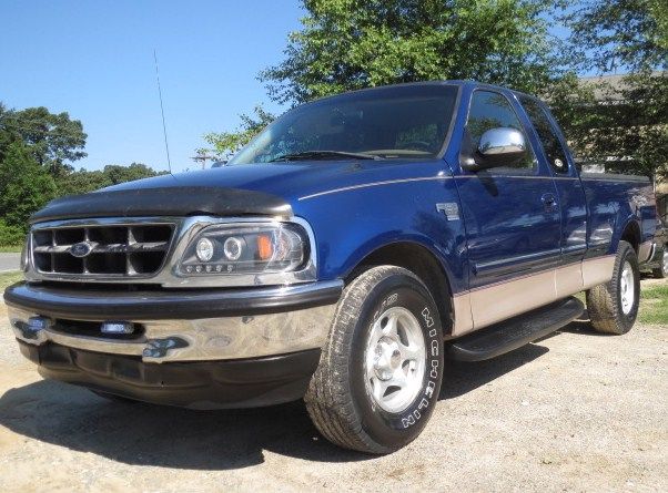 Ford F150 1998 photo 1