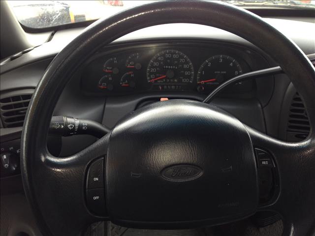 Ford F150 1998 photo 1