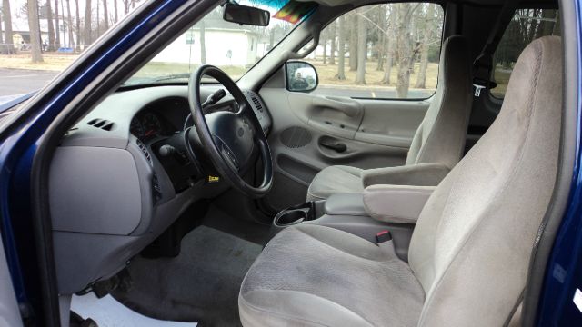 Ford F150 1998 photo 1