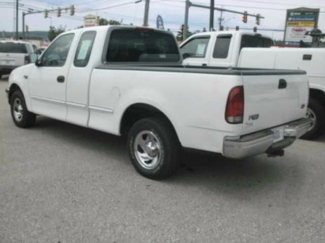 Ford F150 1998 photo 1