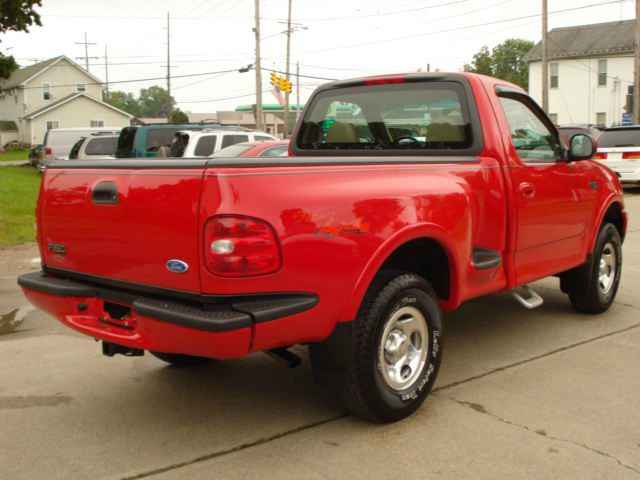 Ford F150 4dr SE 2WD V6 Auto Pickup Truck