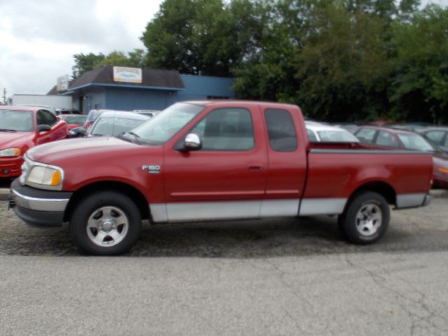 Ford F150 LT Z-71 Crew Cab 4x4 Pickup Truck