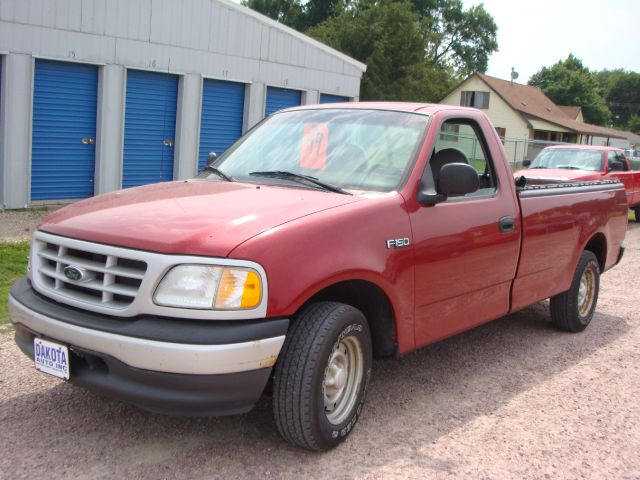 Ford F150 103 WB XLT Pickup Truck