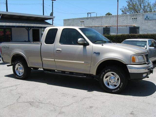 Ford F150 2000 photo 2