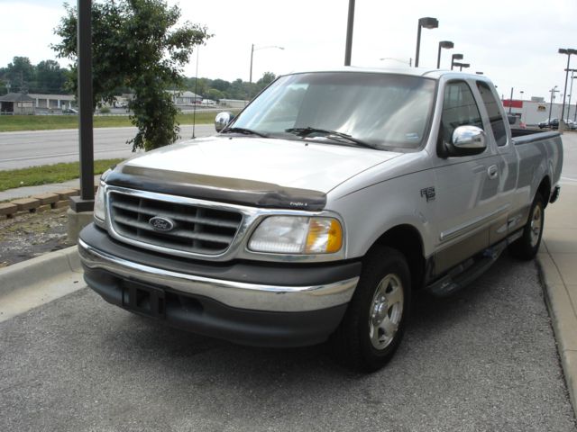 Ford F150 2000 photo 1