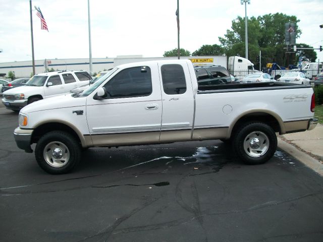 Ford F150 2000 photo 2