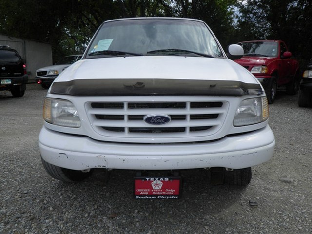 Ford F150 2000 photo 1