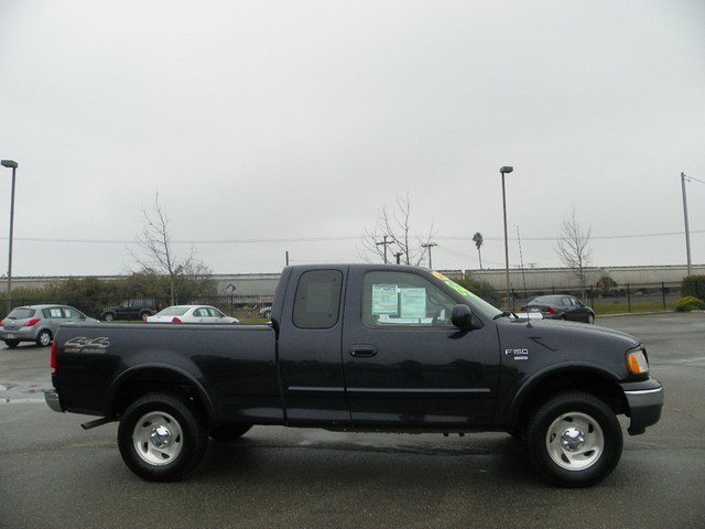 Ford F150 2000 photo 1