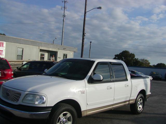 Ford F150 2001 photo 2