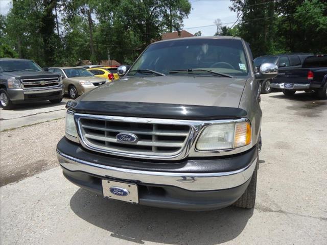 Ford F150 2001 photo 2