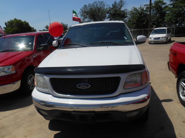 Ford F150 2001 photo 2